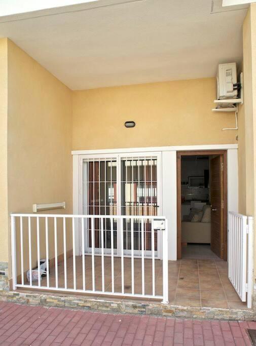 The Beach Is Close But Quiet And Not Noisy Casa Reformada Cerca De La Playa San Pedro del Pinatar Exterior foto